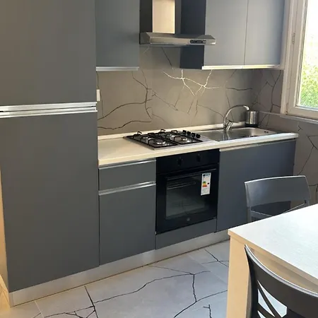 Joivy Spacious 3-bedroom Flat, Easy Access To Apartment Rome